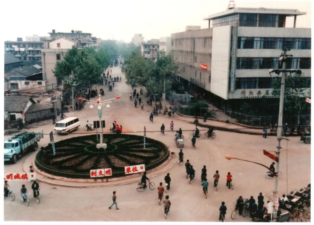 人民路與江平路.jpg